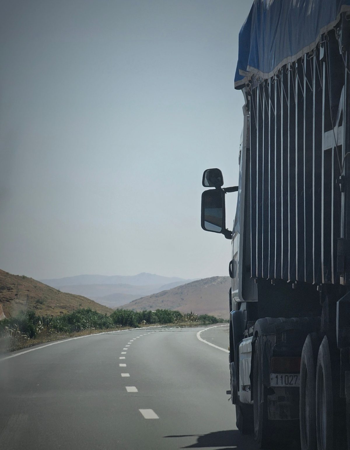 Hakimi truck on the road